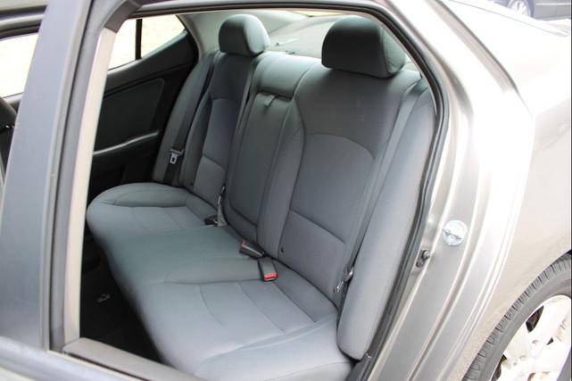Photo of 2015 Gray Kia Optima