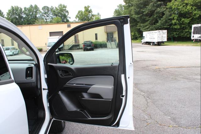 Photo of 2020 White Chevrolet Colorado