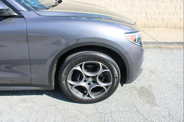Photo of 2018 Gray Alfa Romeo Stelvio