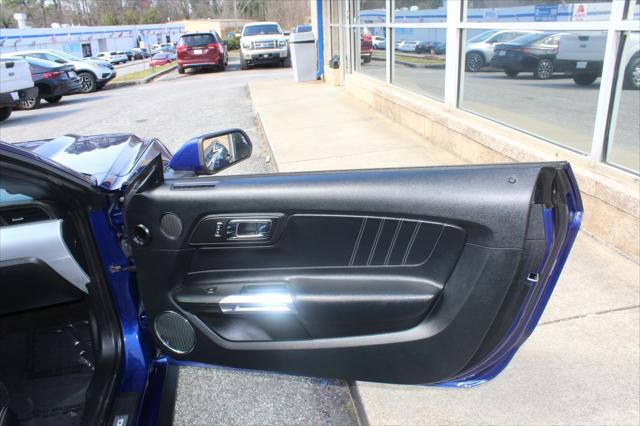 Photo of 2015 Blue Ford Mustang