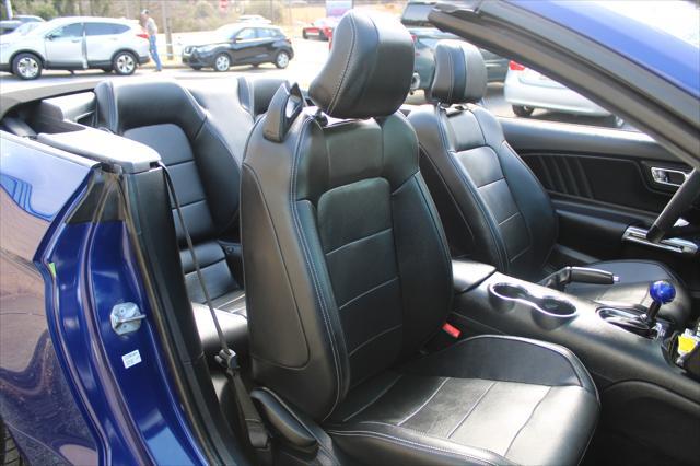 Photo of 2015 Blue Ford Mustang