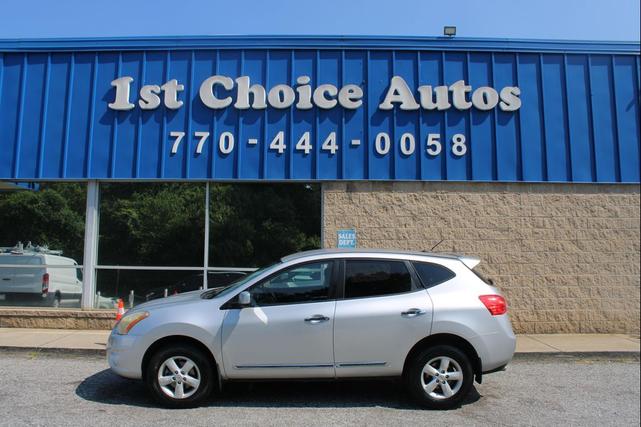Photo of 2013 Silver Nissan Rogue