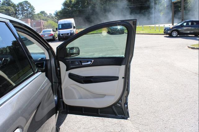 Photo of 2019 Gray Ford Edge