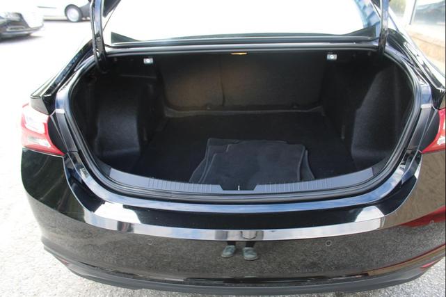 Photo of 2021 Black Chevrolet Malibu