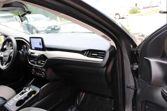 Photo of 2021 Gray Ford Escape