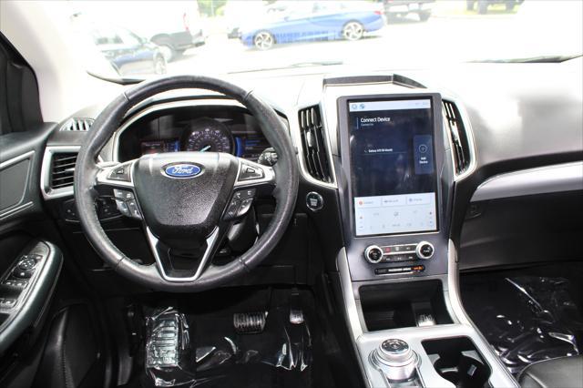 Photo of 2021 Black Ford Edge