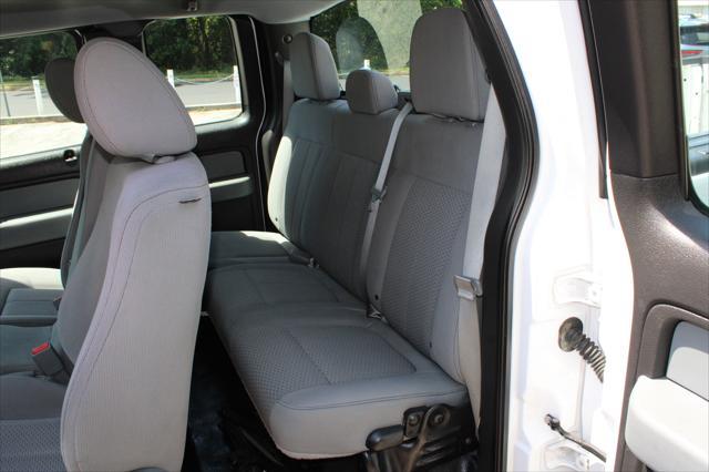 Photo of 2014 White Ford F-150