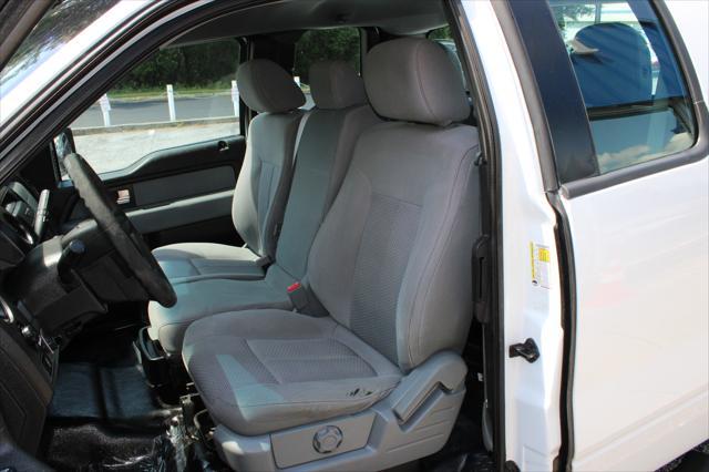 Photo of 2014 White Ford F-150