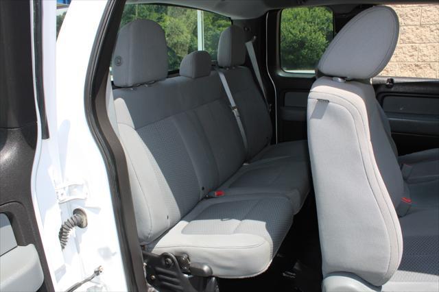 Photo of 2014 White Ford F-150