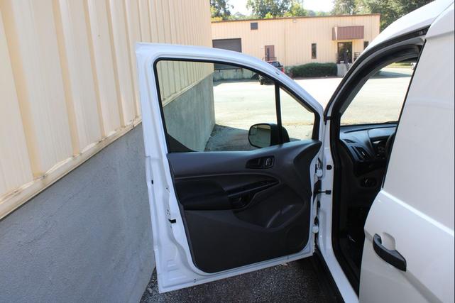 Photo of 2022 White Ford Transit Connect