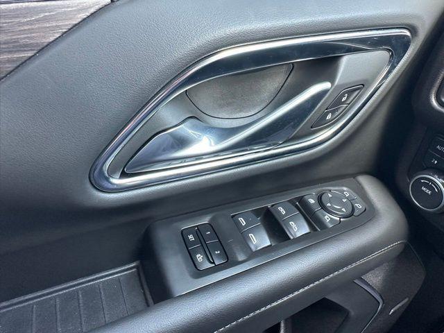 Photo of 2021 Summit White Chevrolet Tahoe