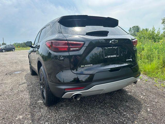Photo of 2023 Black Chevrolet Blazer