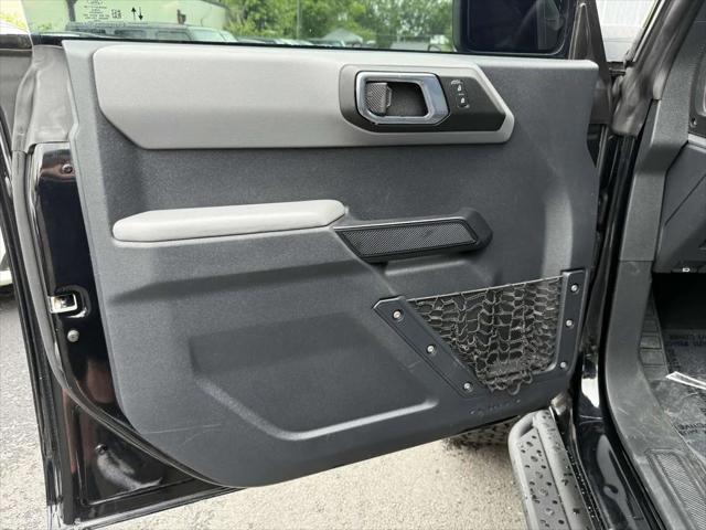 Photo of 2021 Shadow Black Ford Bronco