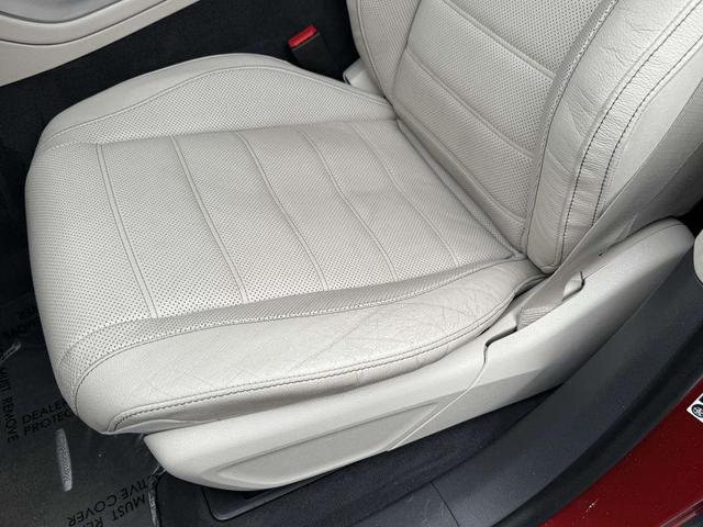 Photo of 2020 Cardinal Red Metallic Mercedes-Benz GLE 350