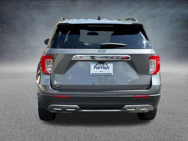 Photo of 2023 Carbonized Gray Metallic Ford Explorer