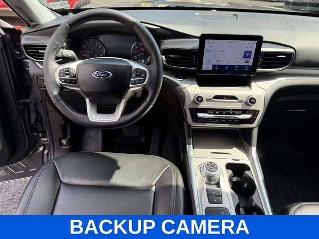 Photo of 2023 Carbonized Gray Metallic Ford Explorer