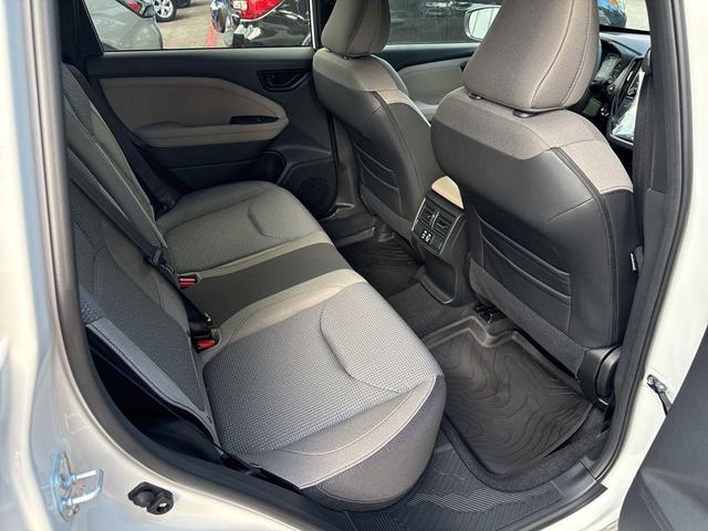 Photo of 2025 Crystal White Pearl Subaru Forester