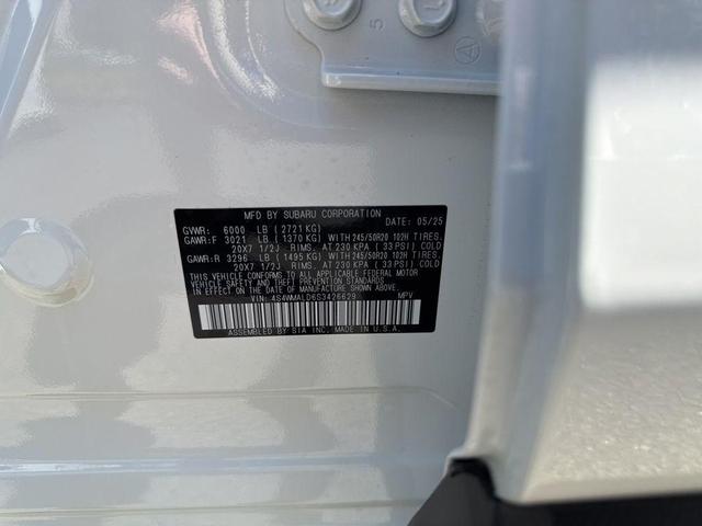 Photo of 2025 Crystal White Pearl Subaru Ascent