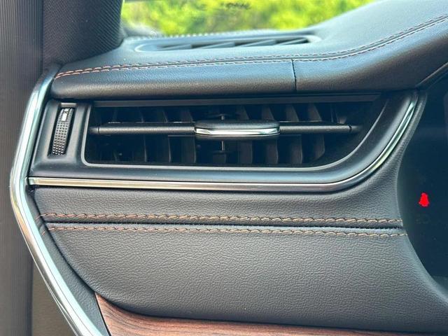 Photo of 2025 Bright White Jeep Grand Cherokee L