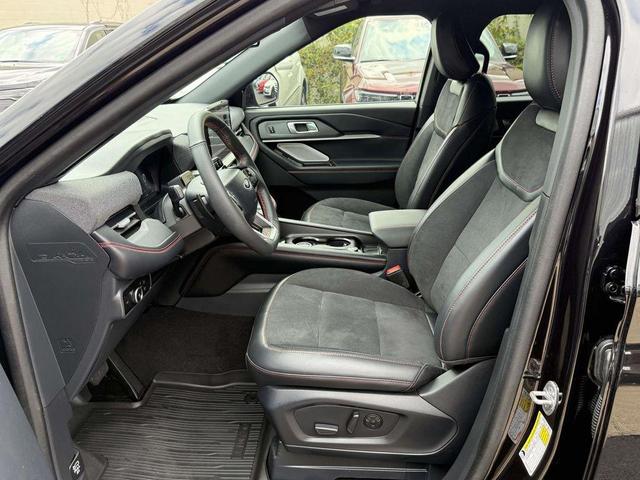 Photo of 2025 Agate Black Metallic Ford Explorer