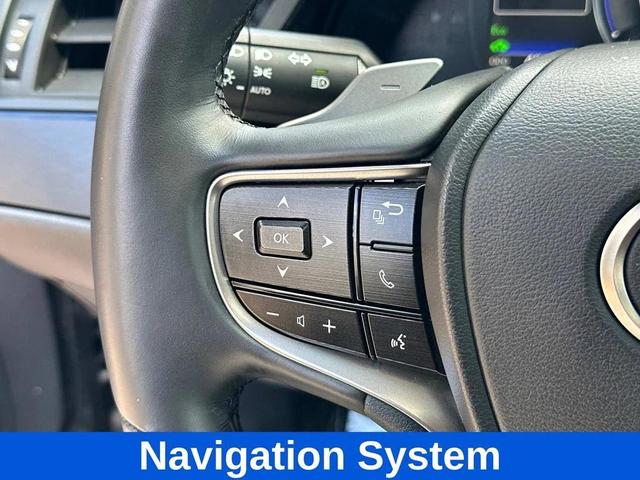 Photo of 2023 Cloudburst Gray Lexus ES 300h