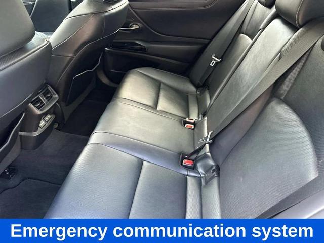 Photo of 2023 Cloudburst Gray Lexus ES 300h