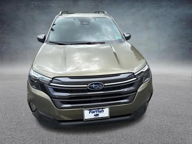 Photo of 2025 Autumn Green Metallic Subaru Forester