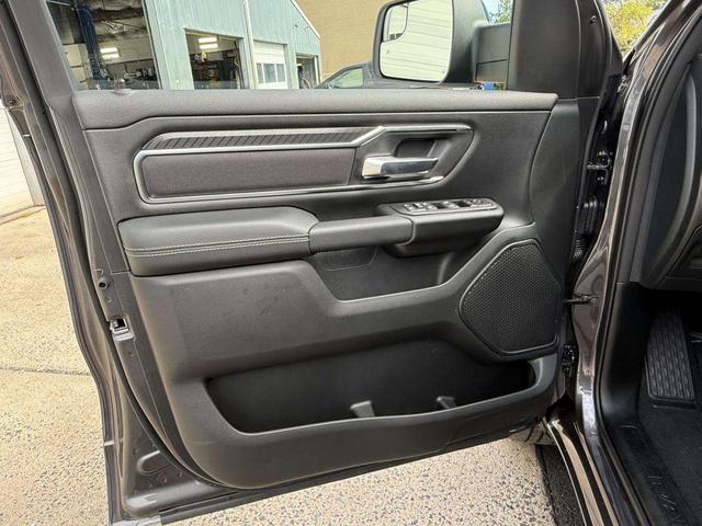 Photo of 2026 Granite Crystal Metallic Clearcoat RAM 1500