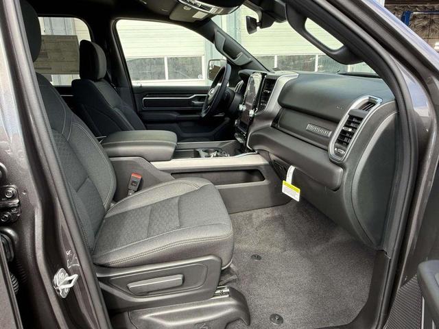 Photo of 2026 Granite Crystal Metallic Clearcoat RAM 1500