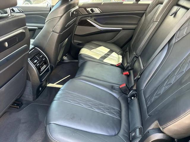 Photo of 2023 Black BMW X7