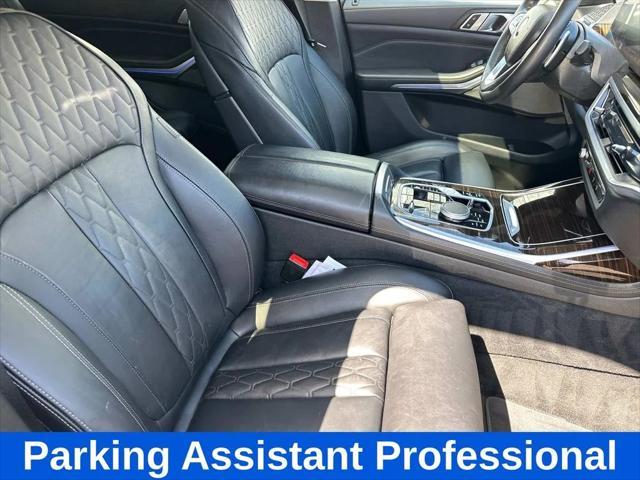 Photo of 2023 Black BMW X7