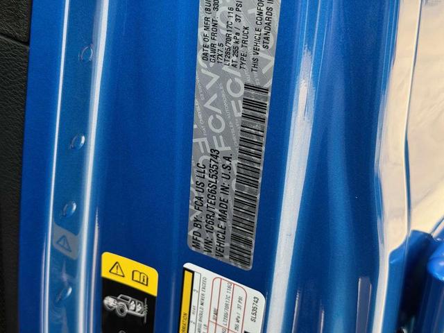 Photo of 2025 Hydro Blue Pearlcoat Jeep Gladiator
