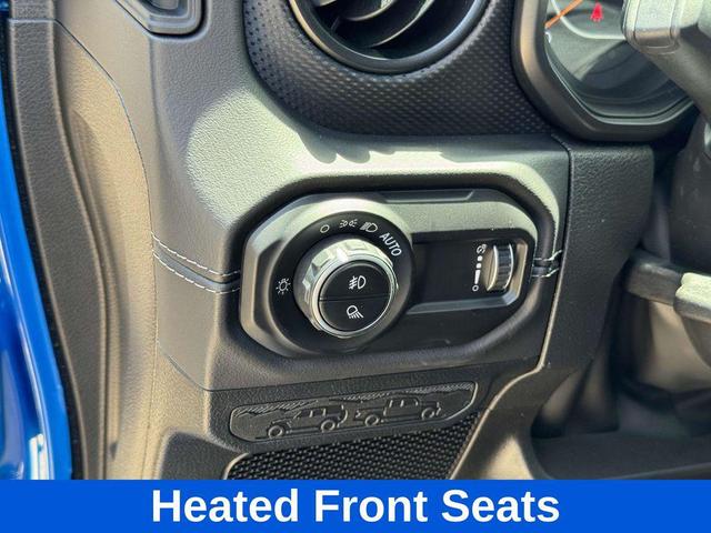Photo of 2025 Hydro Blue Pearlcoat Jeep Gladiator