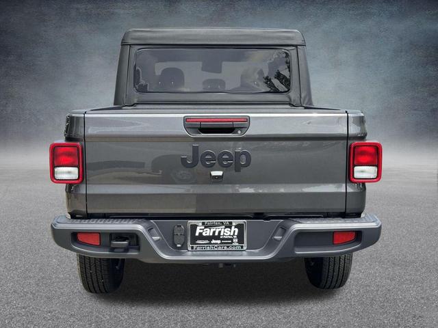 Photo of 2025 Granite Crystal Jeep Gladiator