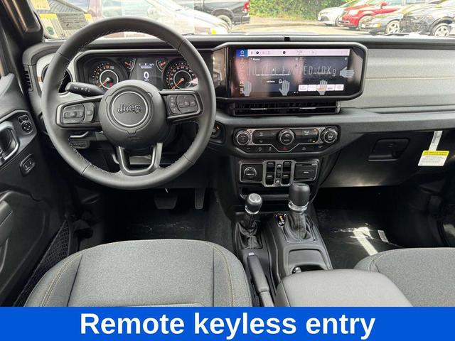 Photo of 2025 Granite Crystal Jeep Gladiator