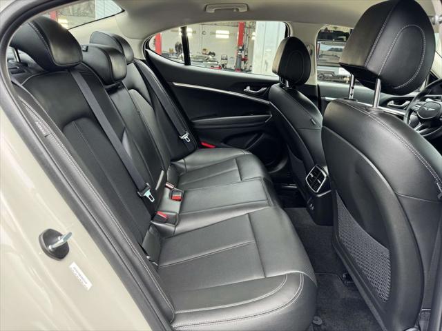 Photo of 2025 Vatna Gray Genesis G70