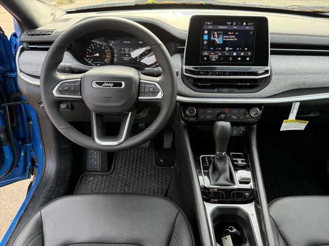 Photo of 2025 Hydro Blue Pearlcoat Jeep Compass