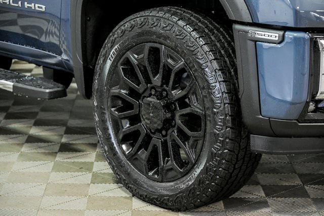 Photo of 2025 Downpour Metallic GMC Sierra 2500