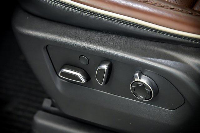 Photo of 2022 White Frost Tricoat GMC Sierra 1500