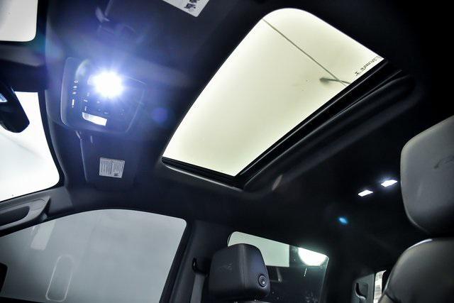 Photo of 2020 Summit White GMC Sierra 1500