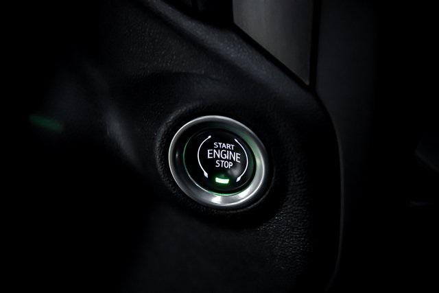 Photo of 2020 Summit White GMC Sierra 1500