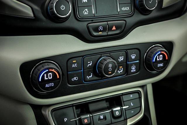 Photo of 2022 White Frost Tricoat GMC Terrain