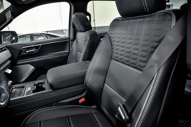 Photo of 2025 Onyx Black GMC Sierra EV