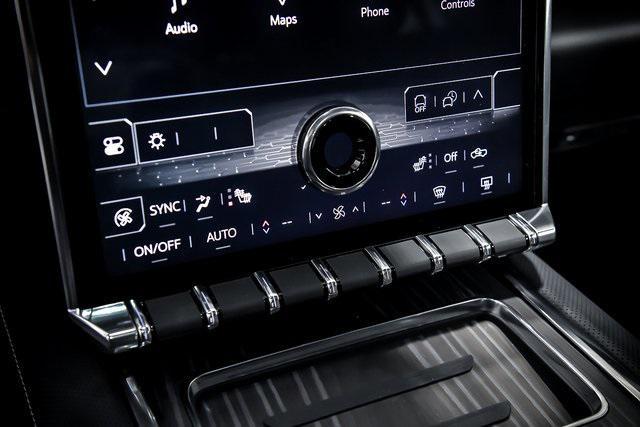 Photo of 2025 Onyx Black GMC Sierra EV