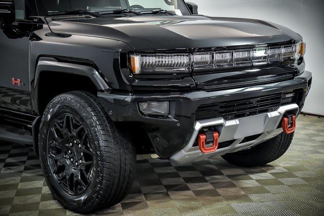 Photo of 2025 Void Black GMC HUMMER EV Pickup
