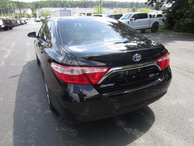 Photo of 2017 Midnight Black Metallic Toyota Camry Hybrid