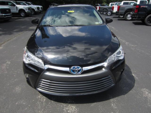 Photo of 2017 Midnight Black Metallic Toyota Camry Hybrid