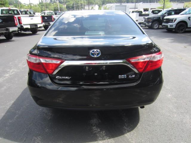 Photo of 2017 Midnight Black Metallic Toyota Camry Hybrid