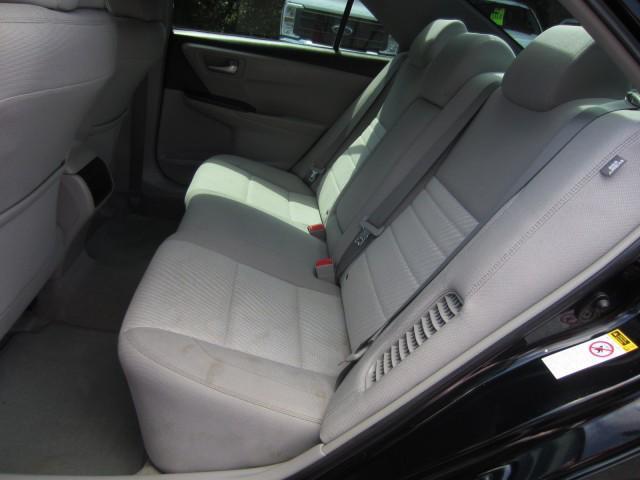 Photo of 2017 Midnight Black Metallic Toyota Camry Hybrid