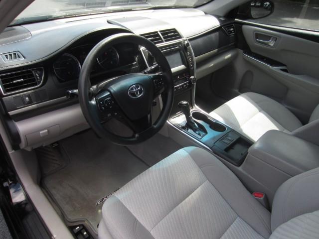 Photo of 2017 Midnight Black Metallic Toyota Camry Hybrid
